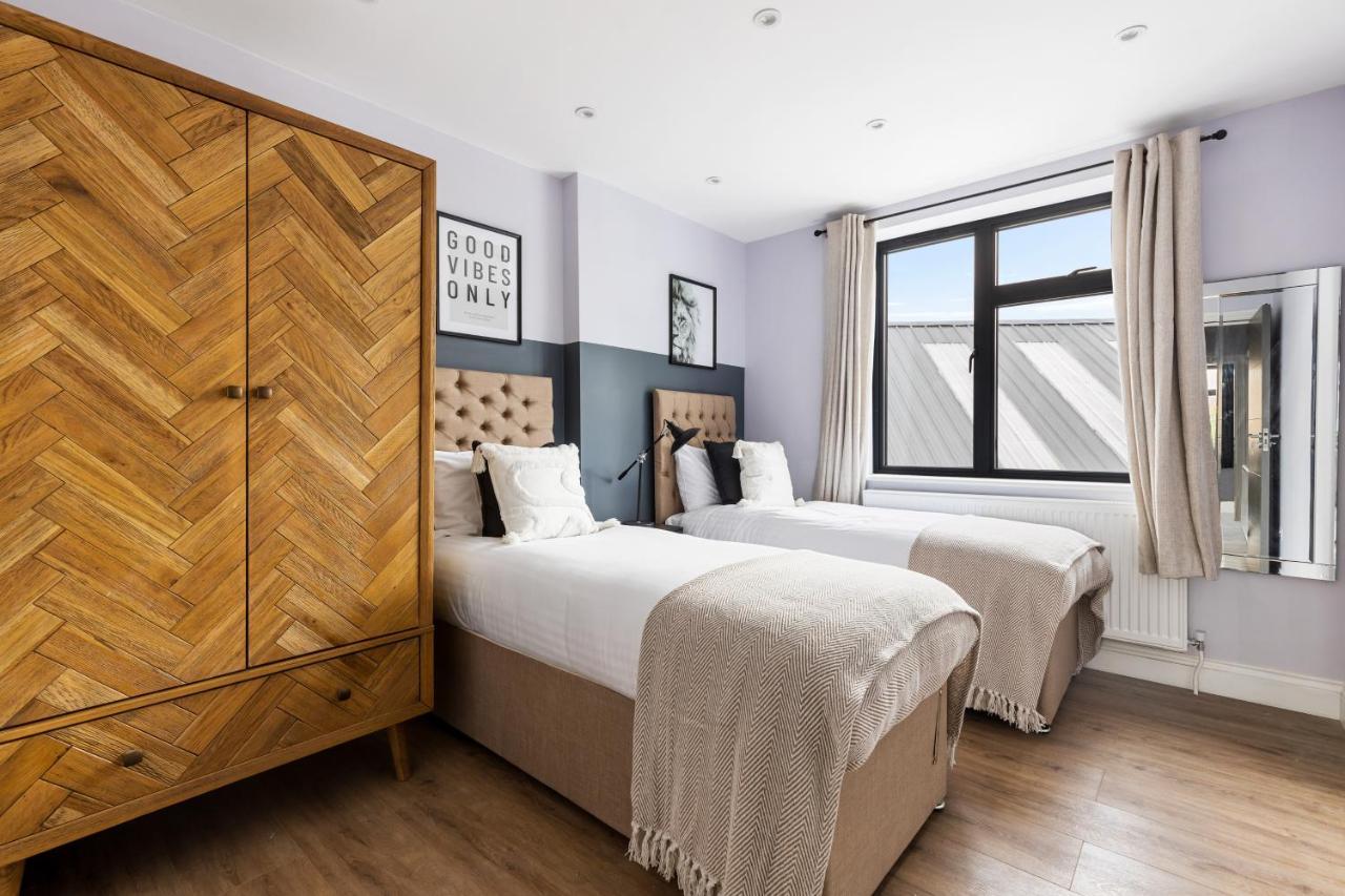 Stylish & Spacious 3 Bed Apartment With Fast Wifi, Close To Tube & Wembly London Exterior foto