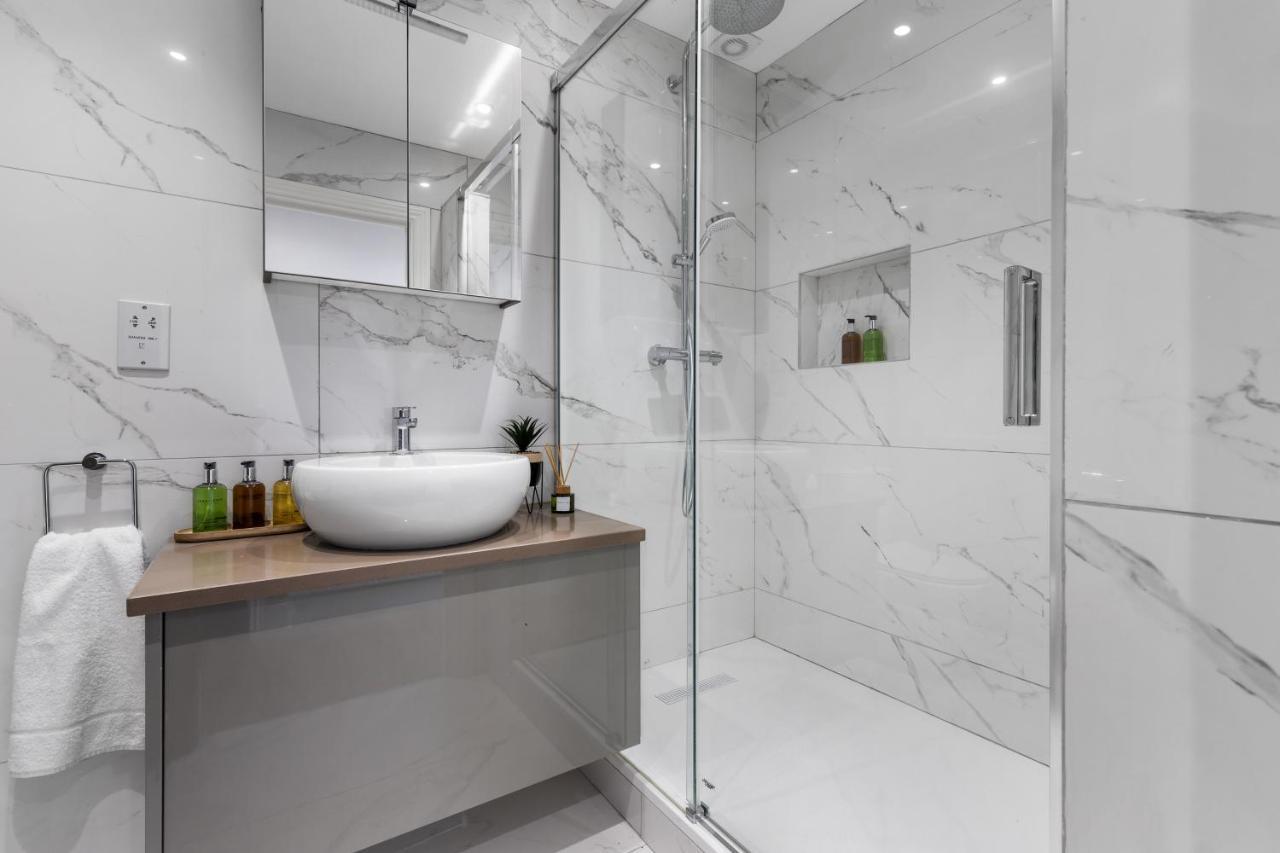 Stylish & Spacious 3 Bed Apartment With Fast Wifi, Close To Tube & Wembly London Exterior foto